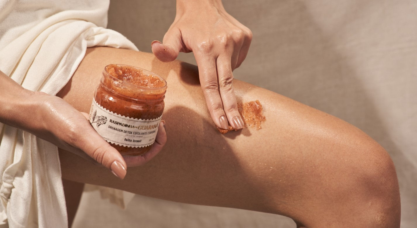 Esfoliação corporal: pode entrar, pele limpa, macia e renovada!