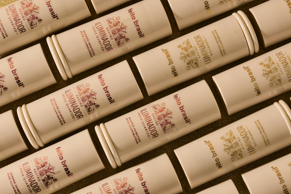 Bastão Iluminador Abre-Alas: brilho natural e hidratação intensa para sua pele