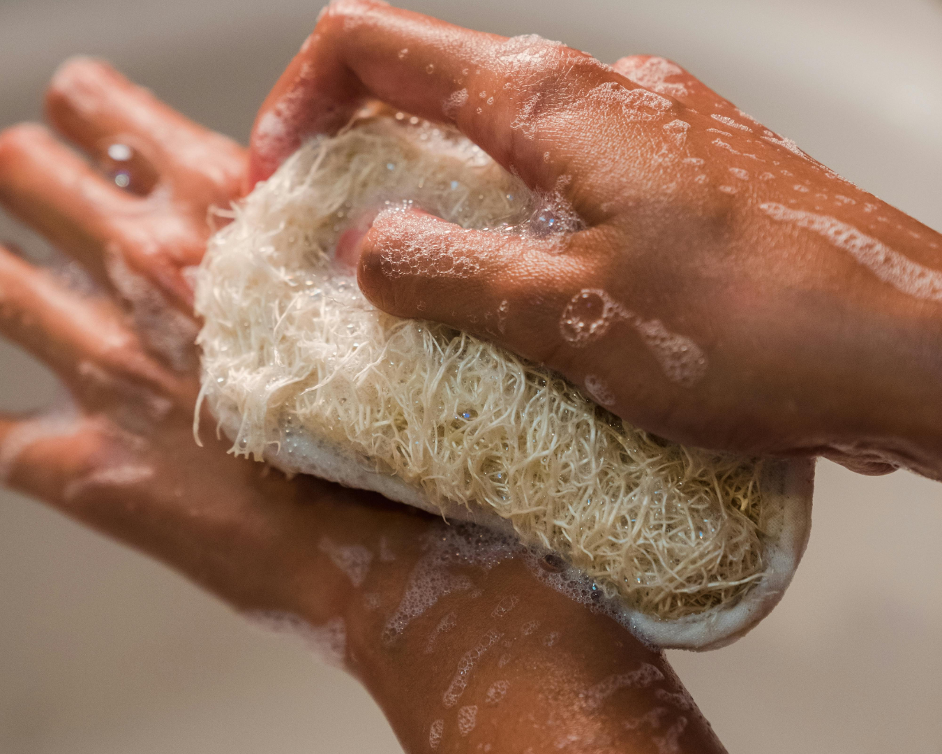 O match perfeito entre o sabonete cremoso de açaí e a bucha vegetal: um ritual de cuidado, cultura e natureza