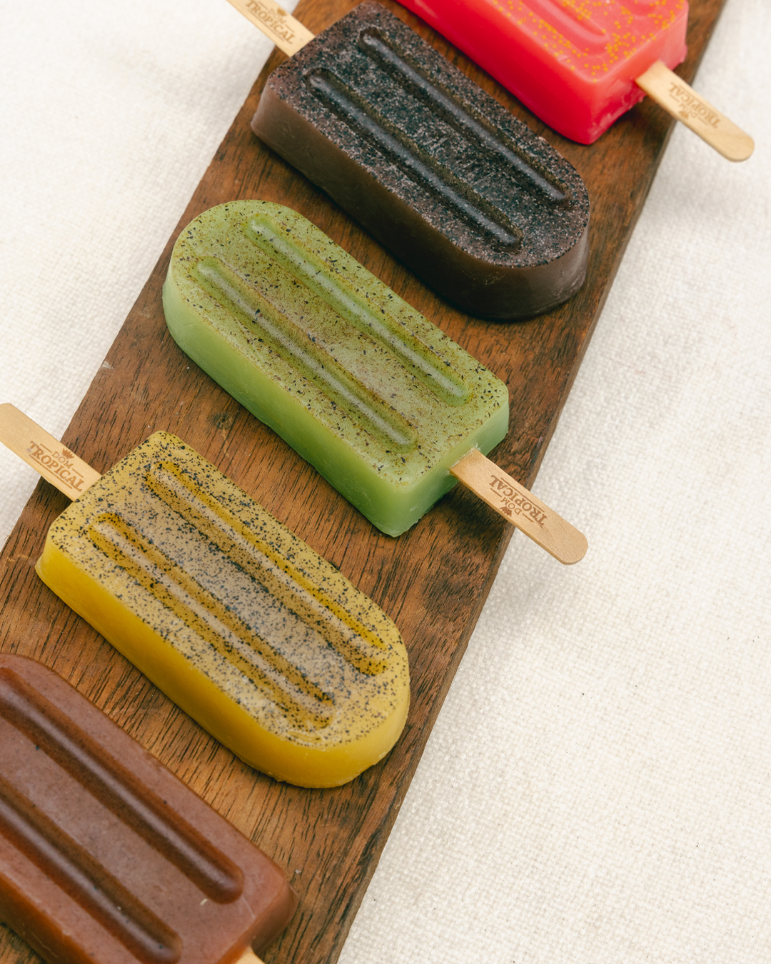 Banho divertido e consciente: transforme sua rotina com Dom Tropical