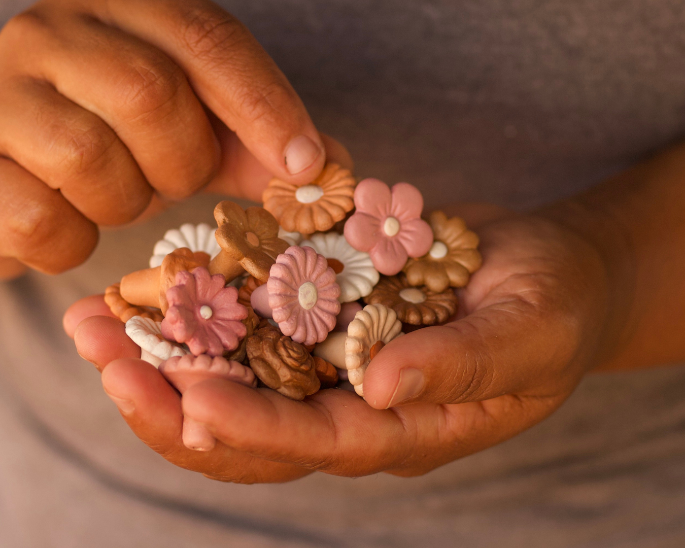 Beleza com propósito: o papel transformador das artesãs na Coleção Sempre-Viva