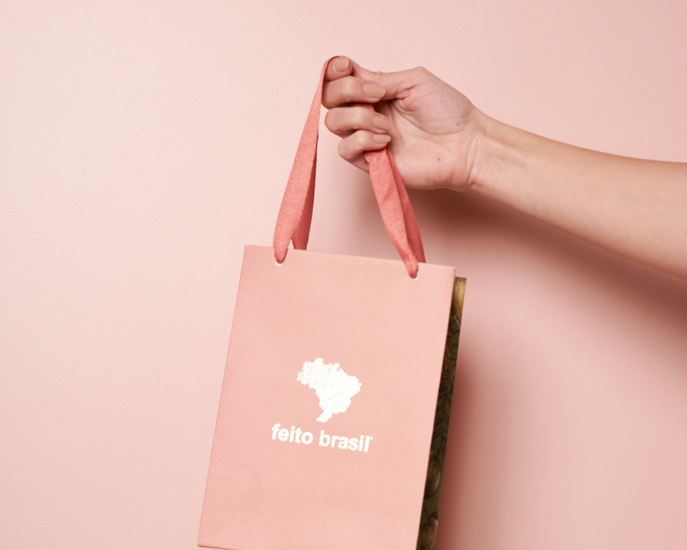 Guia de presentes feito brasil que abraçam a alma