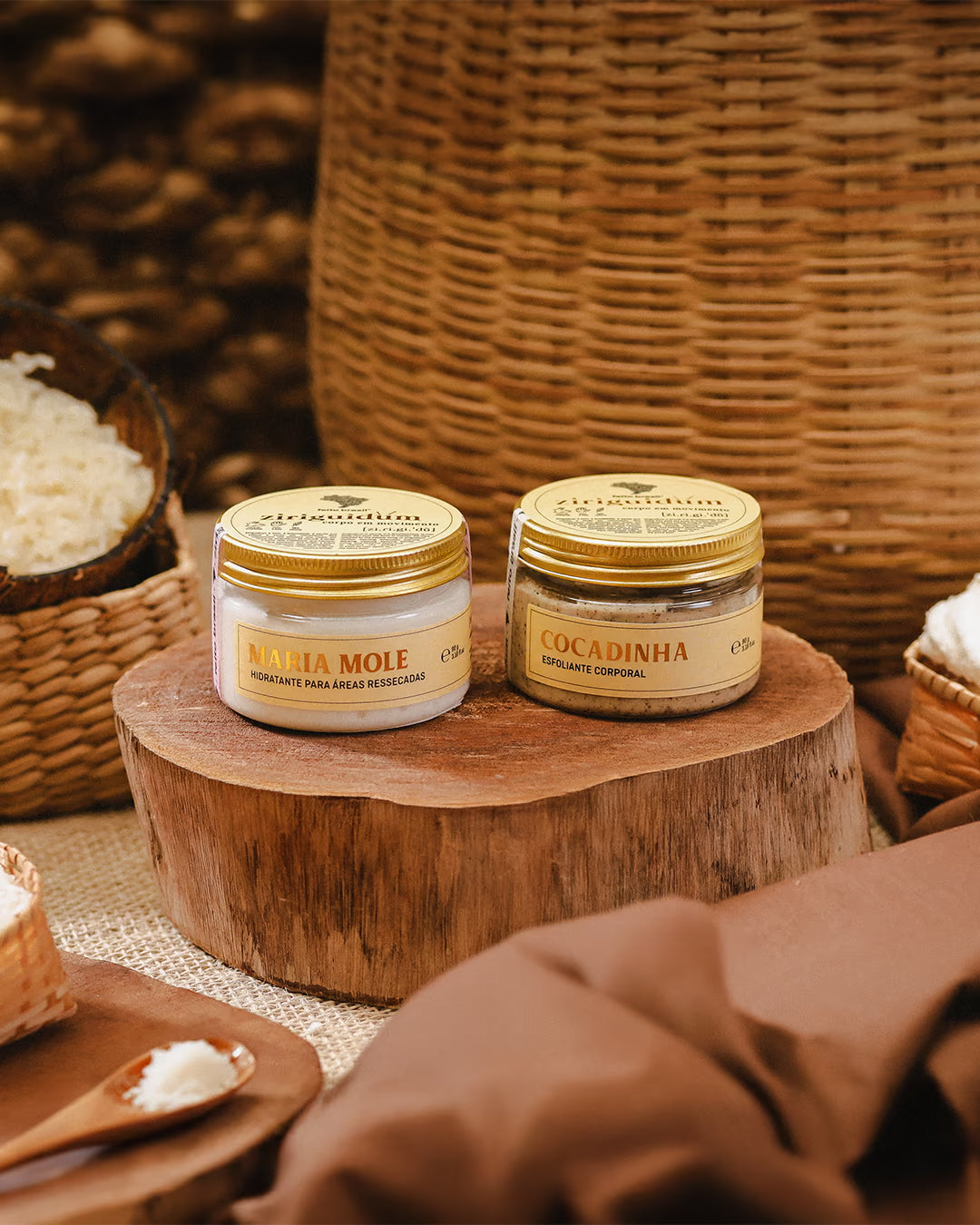 Kit Corpo em Movimento - Maria Mole Hidratante e Cocadinha Esfoliante