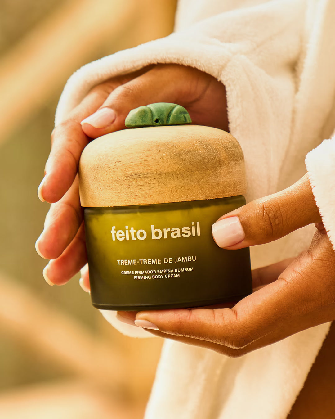 Creme Firmador Empina Bumbum Treme-Treme de Jambu feito brasil - Embalagem de luxo